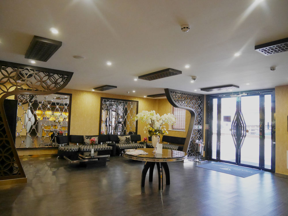 Grand Sapphire Hotel&Banqueting Croydon Extérieur photo