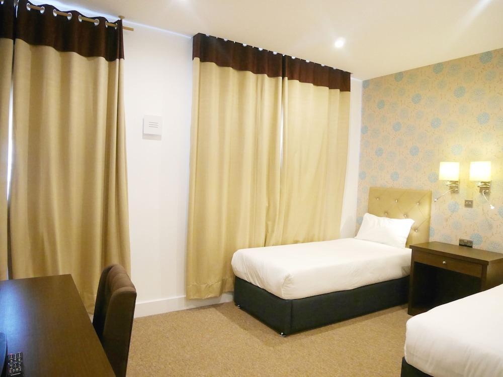 Grand Sapphire Hotel&Banqueting Croydon Extérieur photo